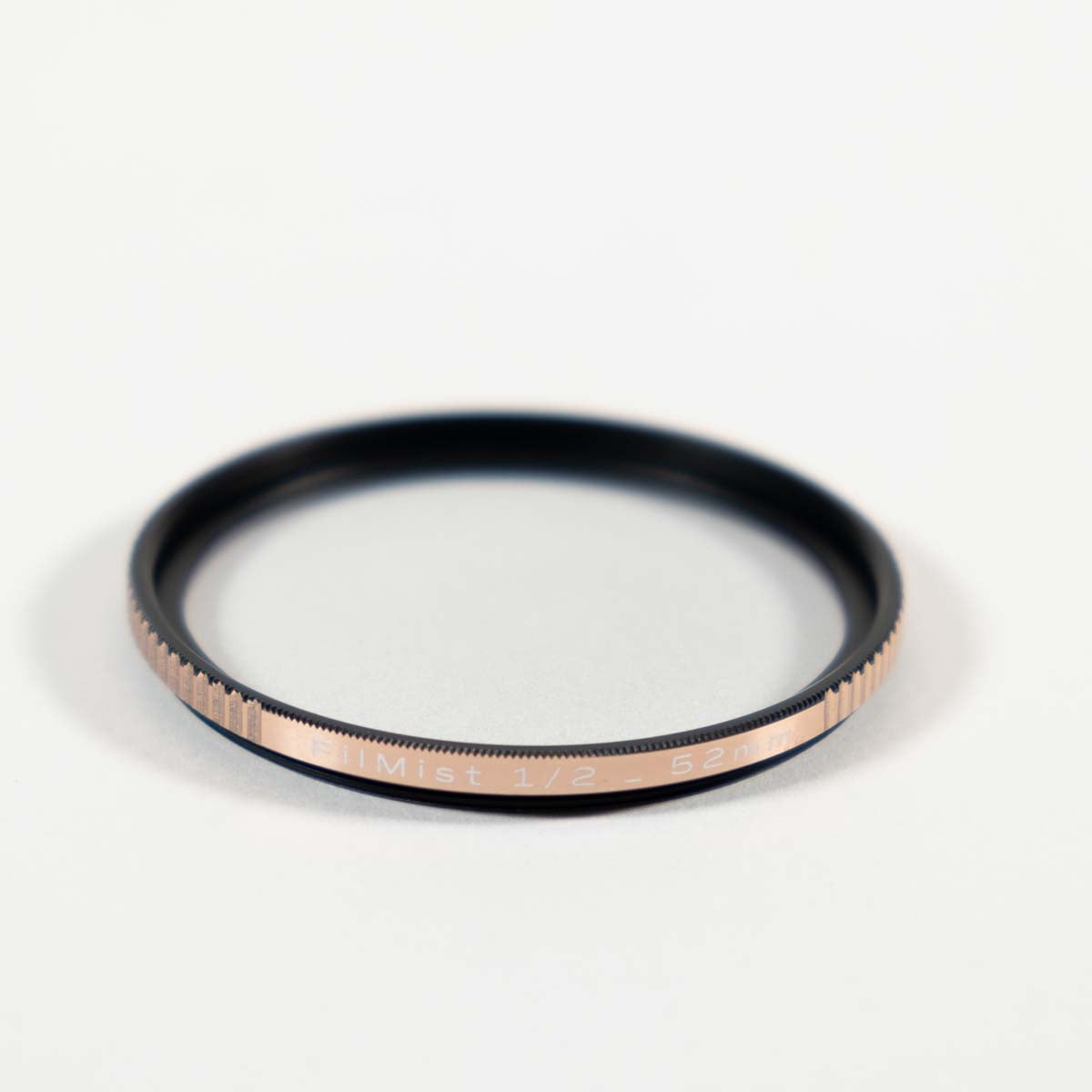 光をぼかす_フィルター】FilMist 1/2_52mm | THE emo 公式オンラインストア