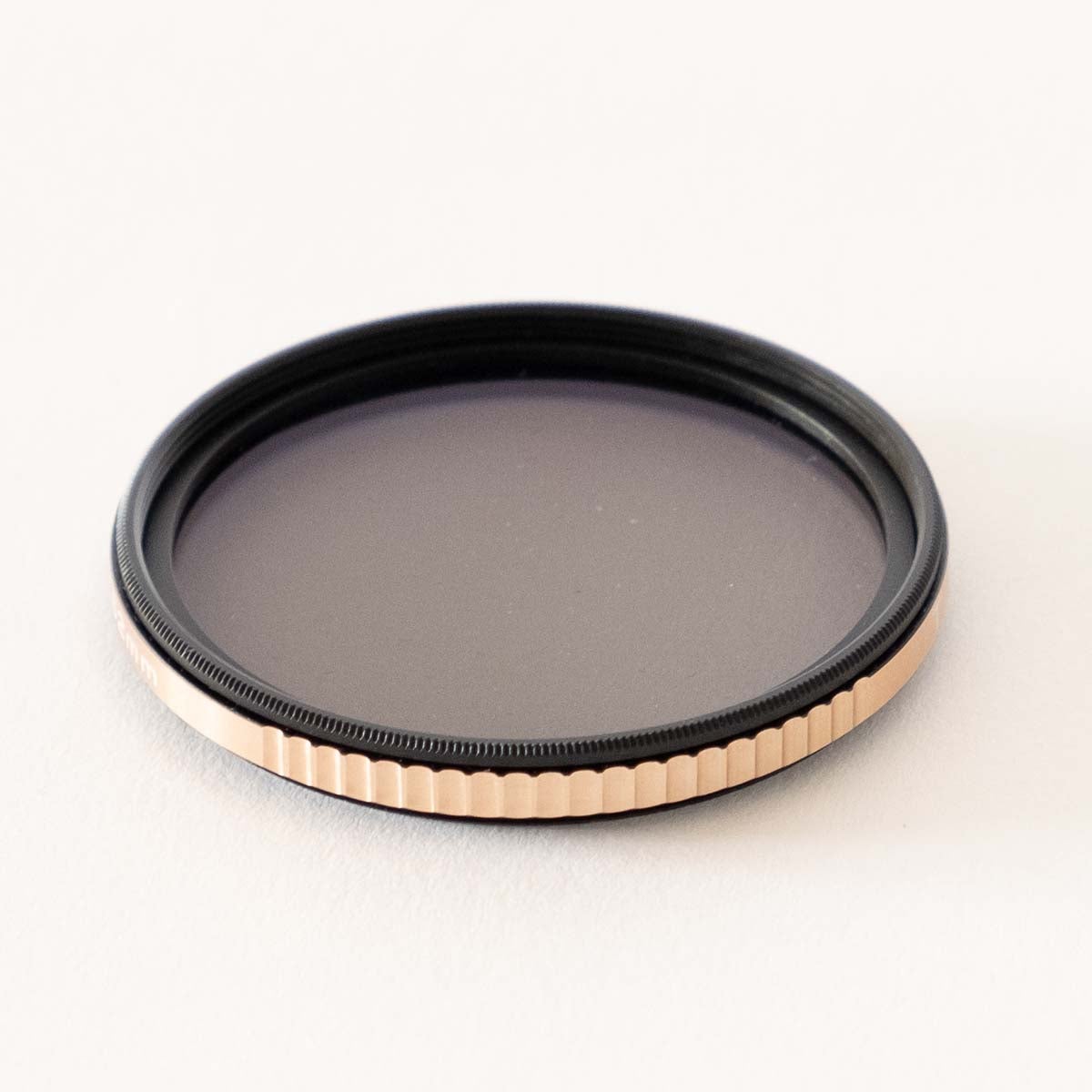 反射を抑える_フィルター】Insight_52mm | THE emo 公式オンラインストア